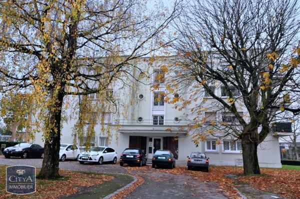 Appartement à louer 4 pièces 82.7m² Maubeuge (59600)