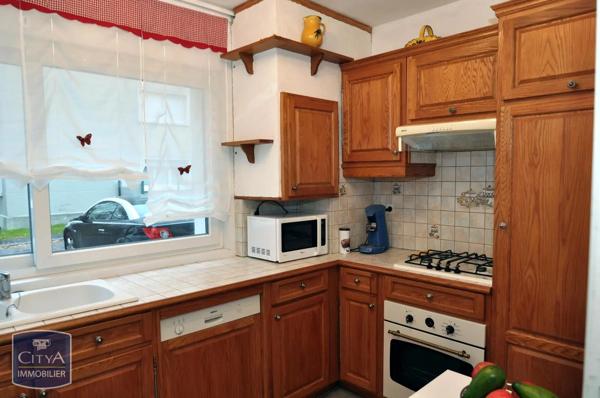 Appartement à louer 4 pièces 82.7m² Maubeuge (59600)