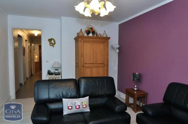 Appartement à louer 4 pièces 82.7m² Maubeuge (59600)