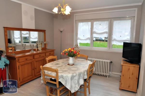 Appartement à louer 4 pièces 82.7m² Maubeuge (59600)