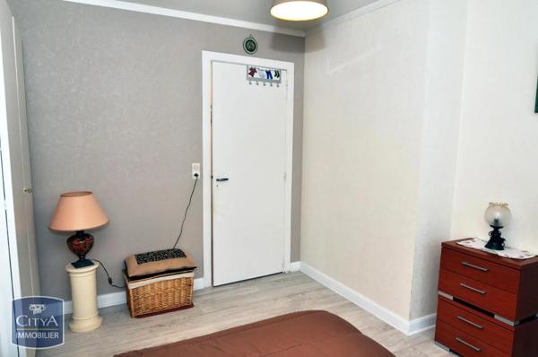 Appartement à louer 4 pièces 82.7m² Maubeuge (59600)