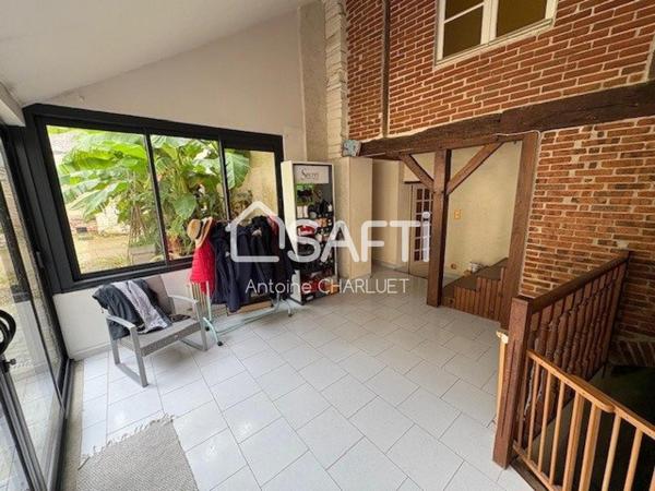 Maison, quatre chambres entièrement rénové.