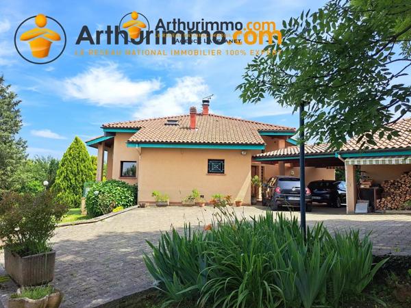 Vente                                                      Maison
                        
                     6 pièces                      168 m2                     à Saint-Girons