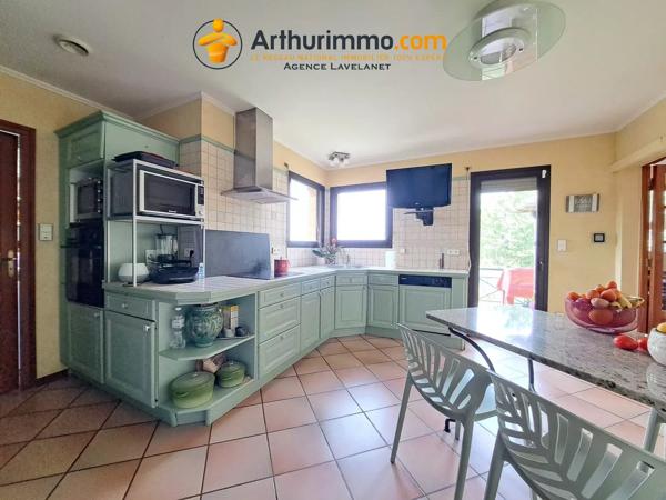 Vente                                                      Maison
                        
                     6 pièces                      168 m2                     à Saint-Girons