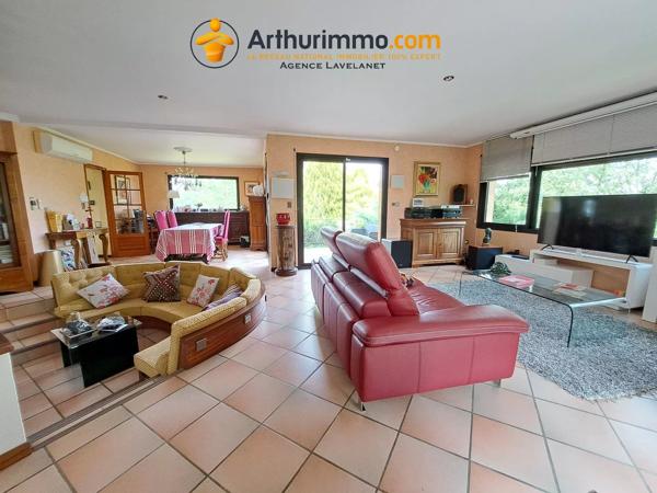 Vente                                                      Maison
                        
                     6 pièces                      168 m2                     à Saint-Girons