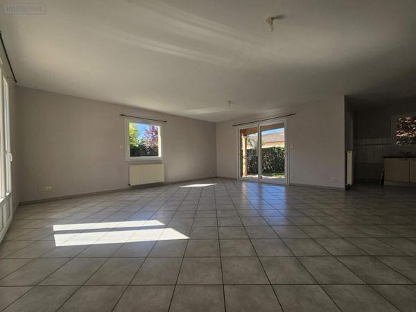 Maison à louer à Feillens dans l'Ain (01570), ref : 008/2380