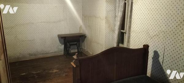 Au calme dans le bourg à 10 min de LEZAY et 5 min de CHAUNAY: Maison ancienne bien exposée à ré...