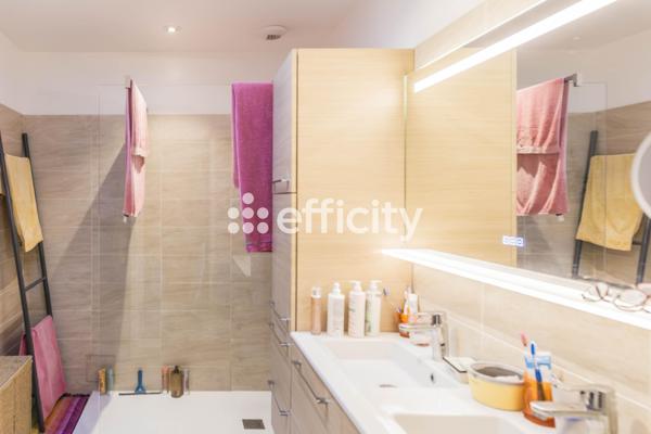 Maison 6 pièces - 140 m² Exclusivité efficity