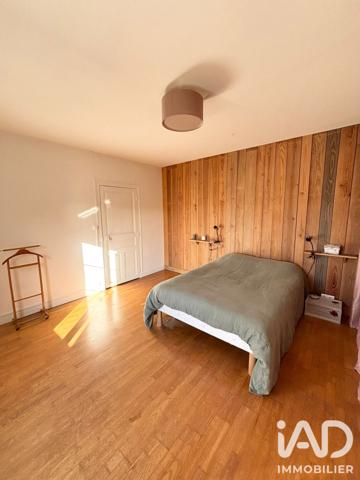 Maison à vendre 9 pièces 215 m² Beaufort-en-Anjou