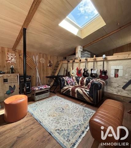 Maison à vendre 9 pièces 215 m² Beaufort-en-Anjou