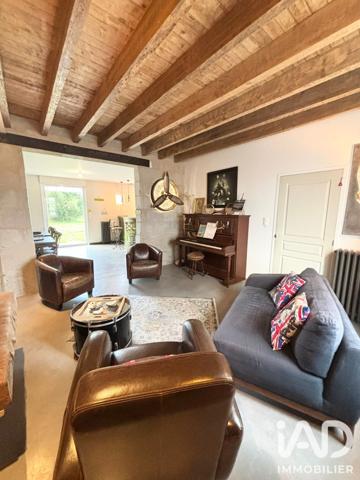 Maison à vendre 9 pièces 215 m² Beaufort-en-Anjou