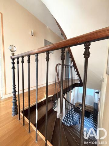 Maison à vendre 9 pièces 215 m² Beaufort-en-Anjou