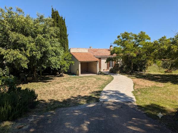 Maison de plain-pied jardin 1600m2 environ
