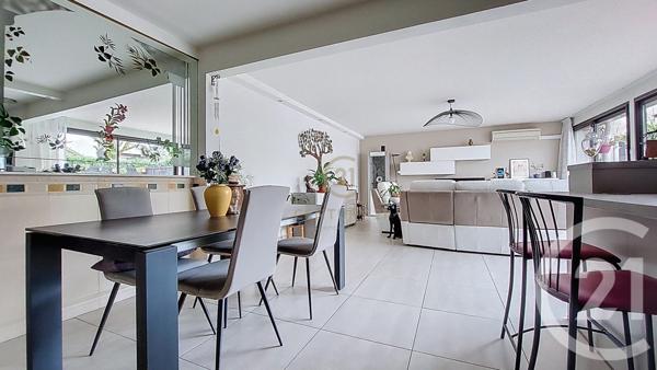 Appartement F5 à vendre  5 pièces - 104,16 m2 CHAMPS SUR MARNE - 77