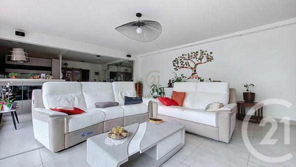 Appartement F5 à vendre  5 pièces - 104,16 m2 CHAMPS SUR MARNE - 77