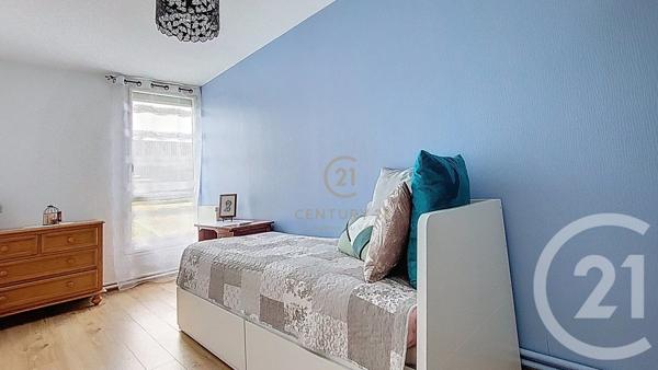 Appartement F5 à vendre  5 pièces - 104,16 m2 CHAMPS SUR MARNE - 77