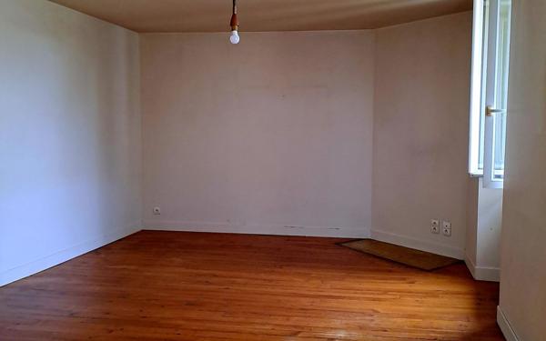 Appartement à vendre    3 pièces • 95,70 m2 Nay