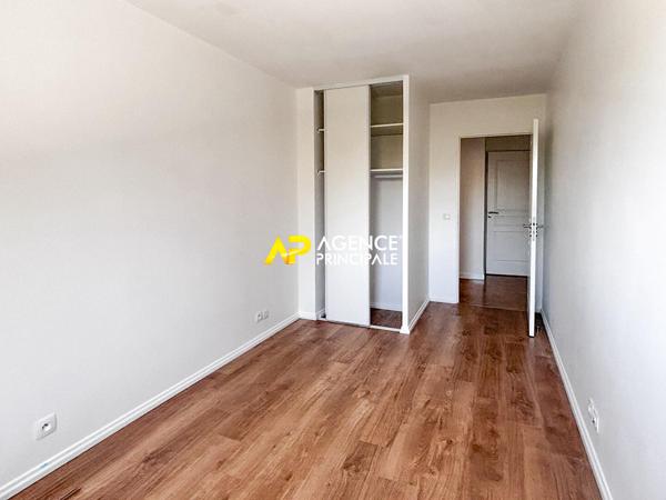 Sartrouville - La Vaudoire - Appartement 3 pièces 59.75 m² avec terrasse et parking 388 500 € **  - Référence  9511