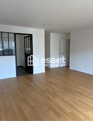 Location Appartement 4 pièces 93.86 m² - Courbevoie 92400