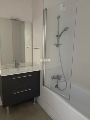 Location Appartement 4 pièces 93.86 m² - Courbevoie 92400
