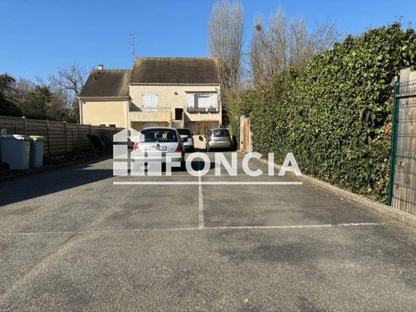 Location Parking - 20 RUE JEAN JACQUES ROUSSEAU Plaisir 78370