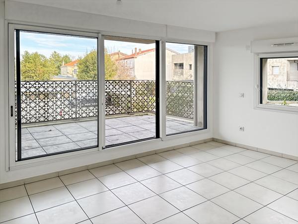 33150 CENON - Appartement de type 3 de 60m2 dans une résidence 2016 BBC à vendre