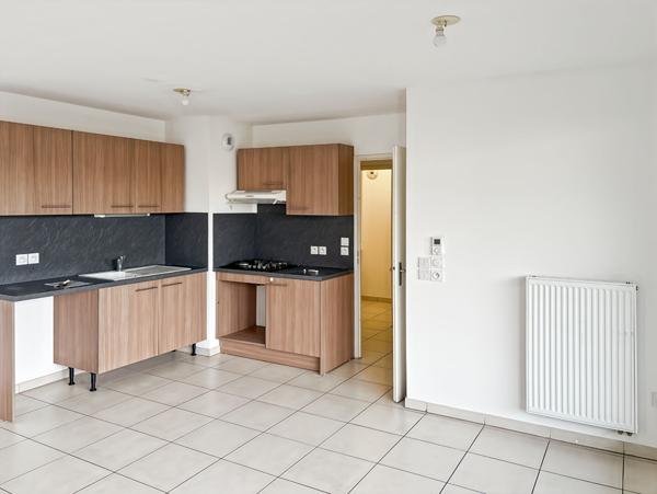 33150 CENON - Appartement de type 3 de 60m2 dans une résidence 2016 BBC à vendre
