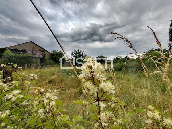 Hangar de 275M2  terrain constructible de 2800M2