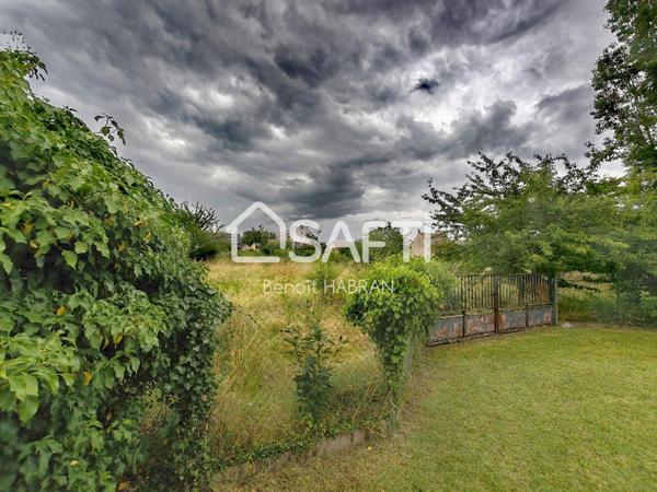 Hangar de 275M2  terrain constructible de 2800M2