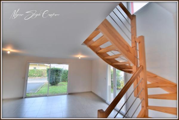 Maison à vendre 4 pièces MAISON CONTEMPORAINE DE 83 M² ENVIRON AVEC GARAGE SOUSTONS (40) CADRE PAISIBLE