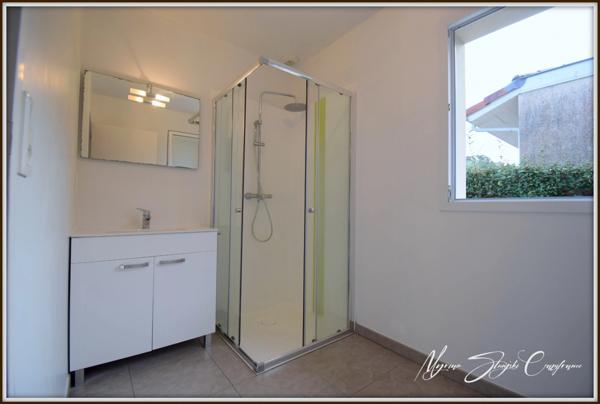 Maison à vendre 4 pièces MAISON CONTEMPORAINE DE 83 M² ENVIRON AVEC GARAGE SOUSTONS (40) CADRE PAISIBLE