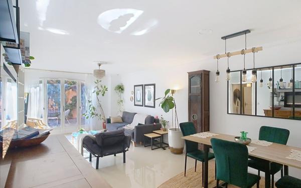 Maison à vendre    8 pièces • 261 m2 Peymeinade