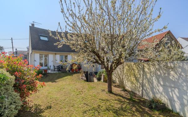 Maison à vendre    6 pièces • 130 m2 Champs-sur-Marne