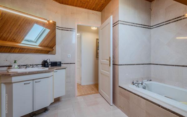 Maison à vendre    6 pièces • 130 m2 Champs-sur-Marne