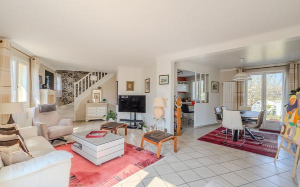 Maison à vendre    6 pièces • 130 m2 Champs-sur-Marne