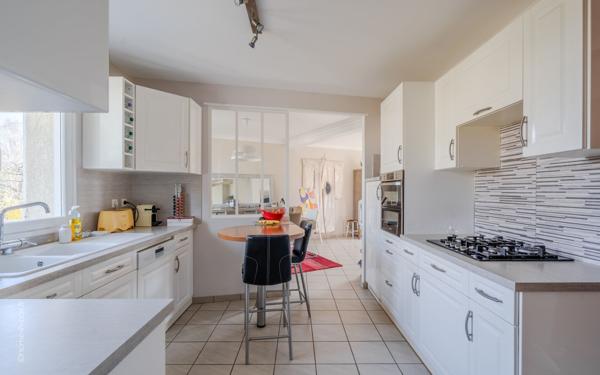 Maison à vendre    6 pièces • 130 m2 Champs-sur-Marne