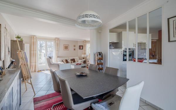 Maison à vendre    6 pièces • 130 m2 Champs-sur-Marne