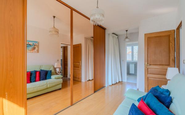 Maison à vendre    6 pièces • 130 m2 Champs-sur-Marne