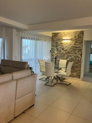 Appartement 5 pièce(s) 103 m2 6 Petit parc €960 000 ** - Référence 4676