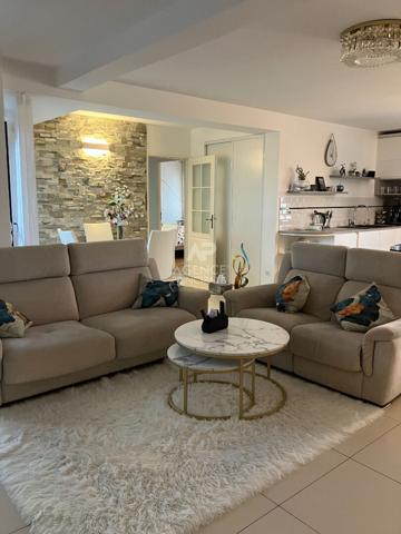 Appartement 5 pièce(s) 103 m2 6 Petit parc €960 000 ** - Référence 4676