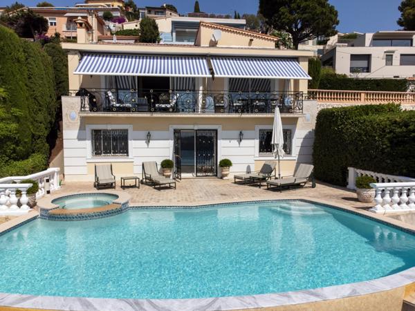 maison à vendre  5 pièces - 211 m2 VILLEFRANCHE SUR MER - 06