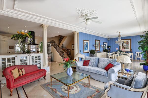 maison à vendre  5 pièces - 211 m2 VILLEFRANCHE SUR MER - 06