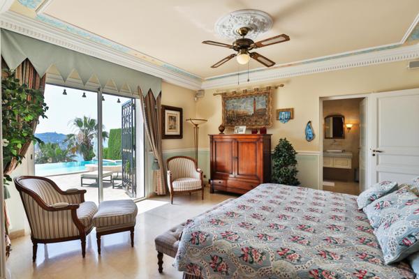 maison à vendre  5 pièces - 211 m2 VILLEFRANCHE SUR MER - 06