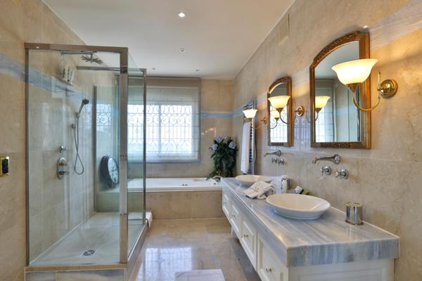 maison à vendre  5 pièces - 211 m2 VILLEFRANCHE SUR MER - 06