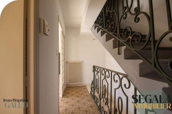 Carmaux (81400) Hyper-centre. Terrasse. Trois chambres.