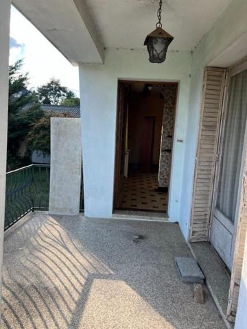 Maison Saint Maixent L Ecole 6 pièce(s) 131 m2