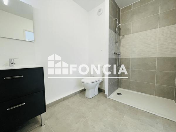 Location Appartement 2 pièces 41.18 m² - RUE DE TURENNE Toulon 83100