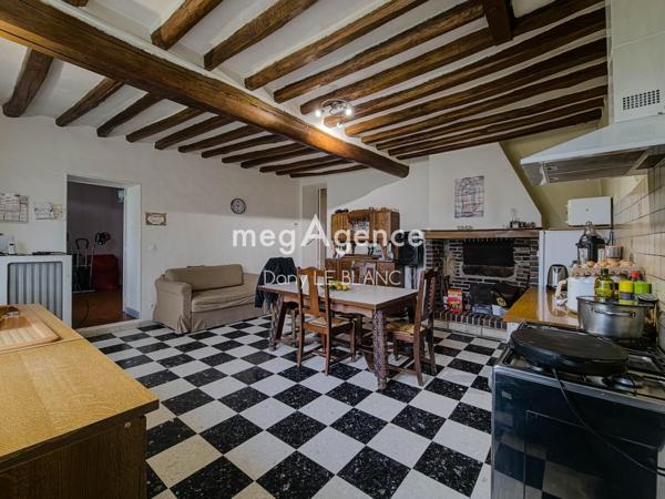 Immeuble à Jouy, 28300 - 265m²