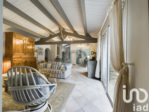 Maison traditionnelle 5 pièces de 134 m² à La Couarde-sur-Mer (17670)