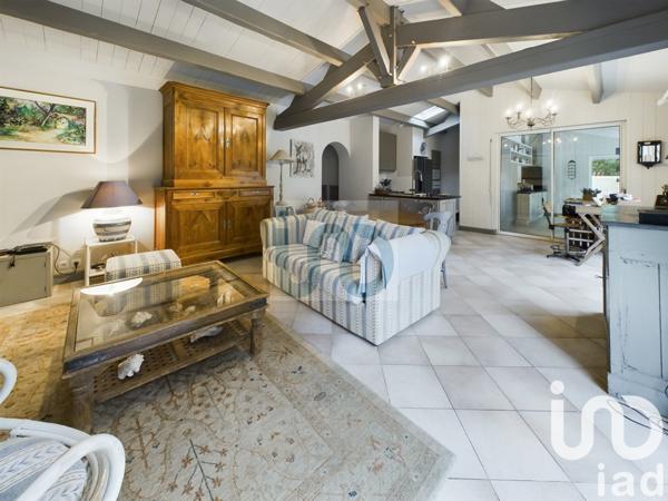 Maison traditionnelle 5 pièces de 134 m² à La Couarde-sur-Mer (17670)